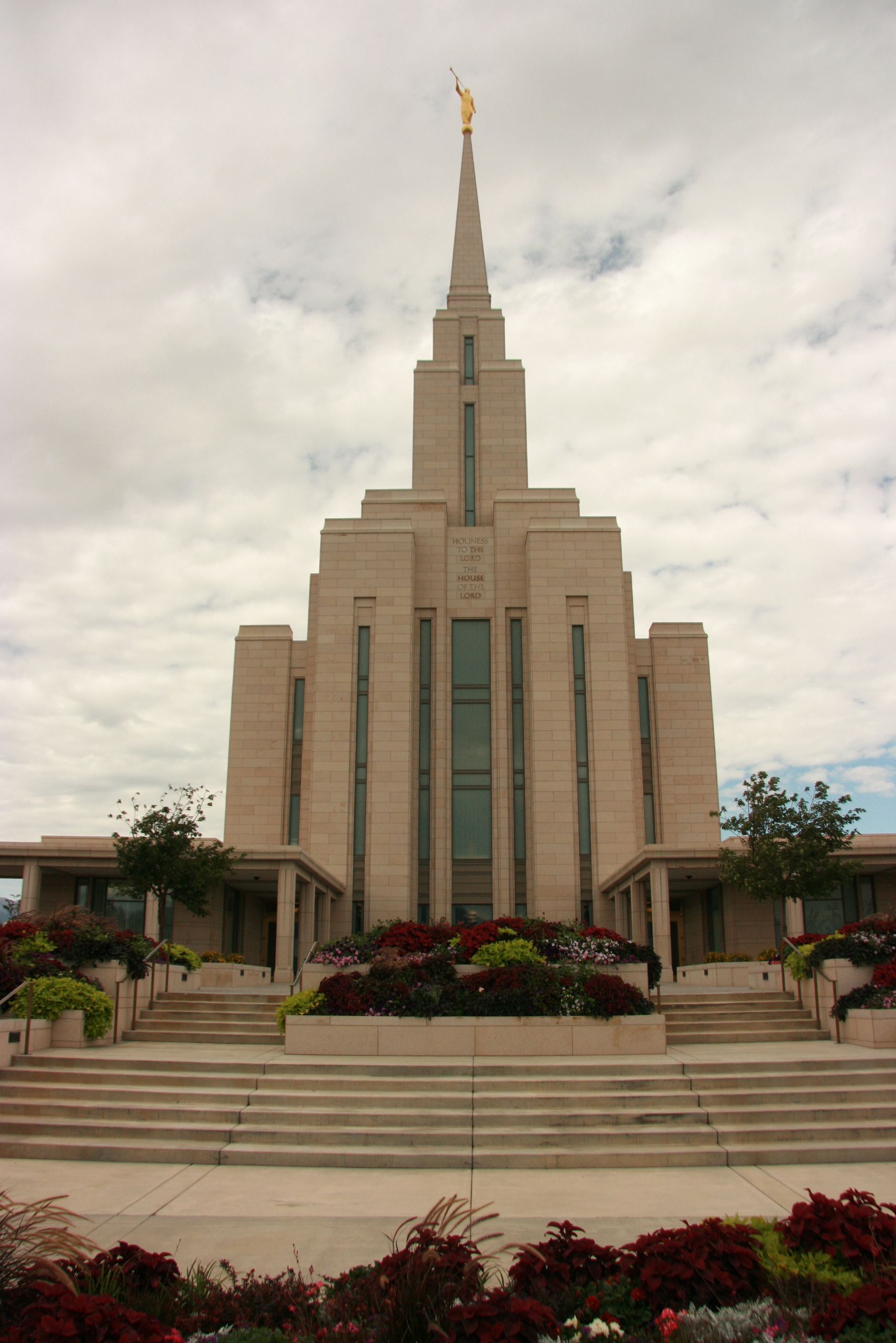 Oquirrh Mountains Temple